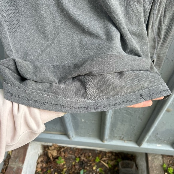 Lululemon Long Sleeved Grey Swiftly tee, size 12 - Picture 7 of 9